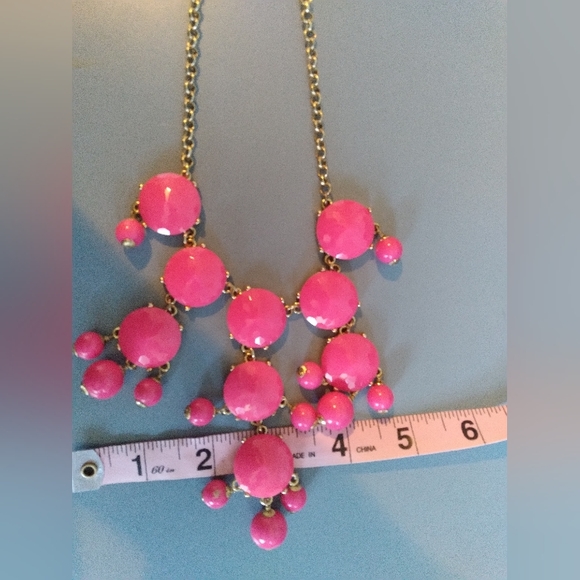 EUC J. Crew Hot Pink Lucite Bubble Gold Tone Bib Statement Necklace - Picture 11 of 14